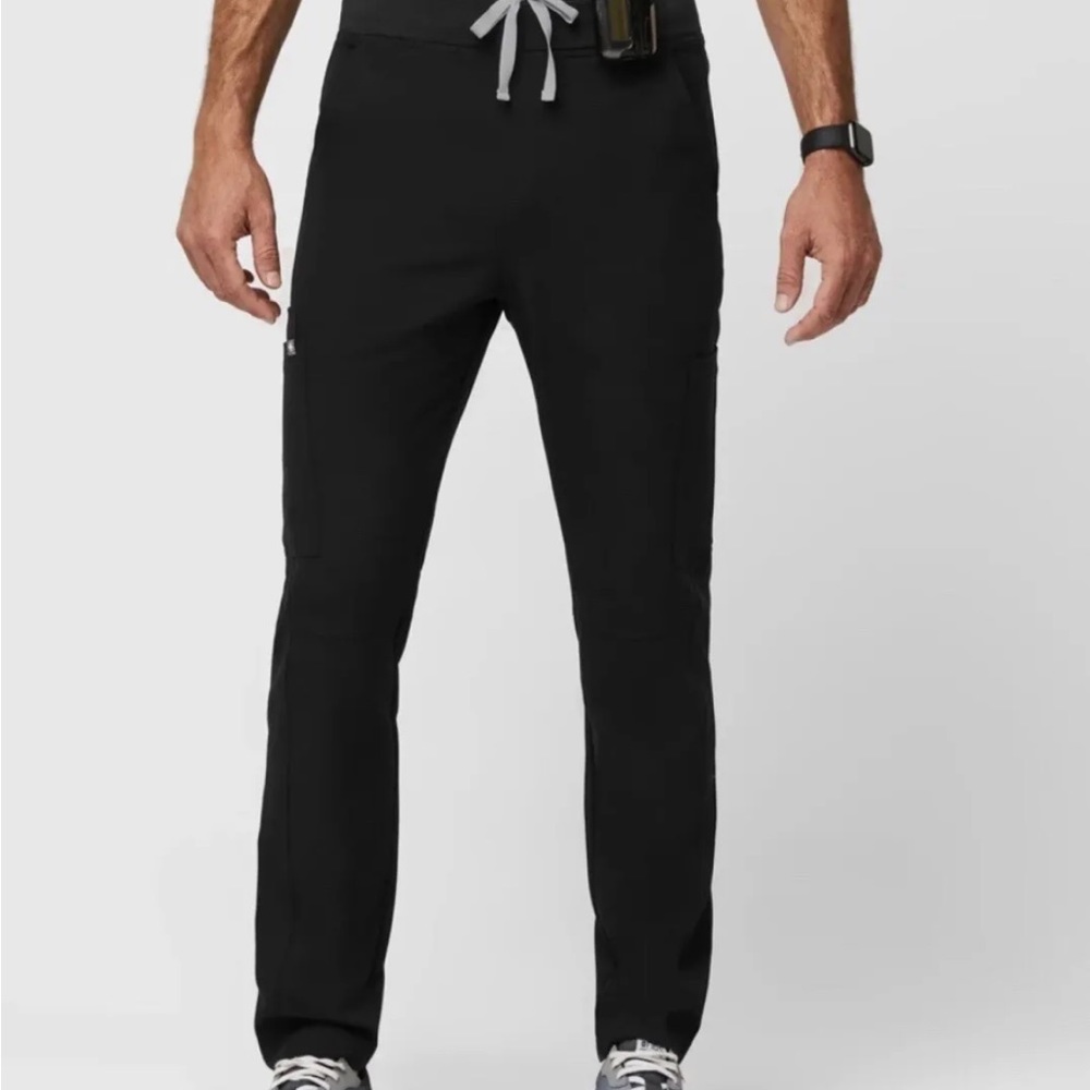Figs Axim Cargo Scrub Pants Mens Medium Short